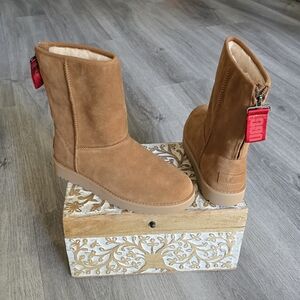 UGG Classic Short Logo Zip Suede Boot